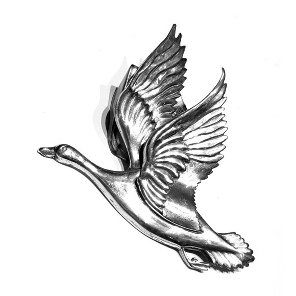 Sterling silver brooch of flying goose from Norseland by Coro - Picture 8 of 9